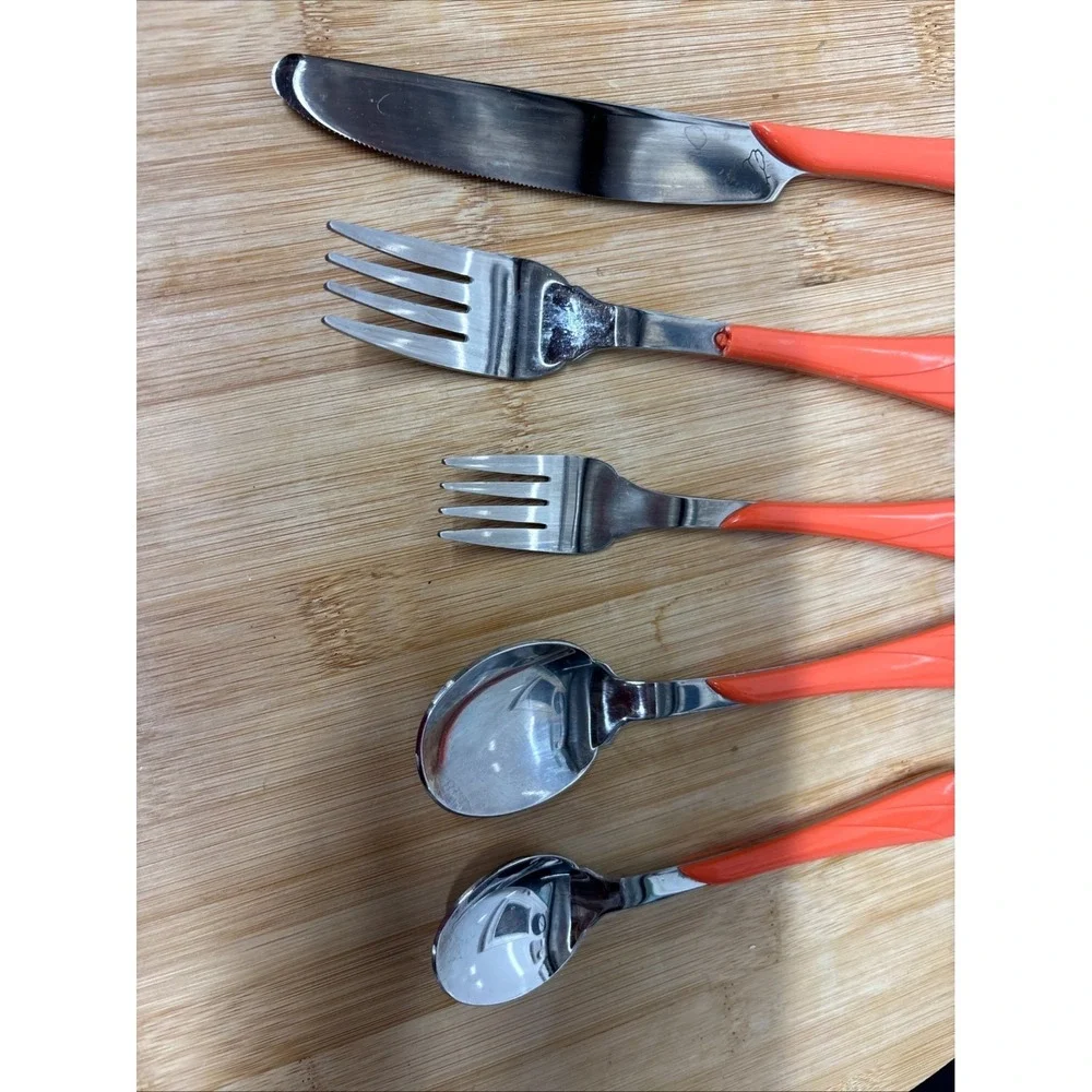 Retired Fiesta Flatware - Swirl Pattern Orange 5-Piece Place Setting Fiestaware